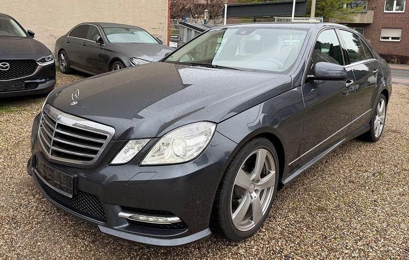 Gebraucht Mercedes E200 AMG 184 PS (135 kW) 2013 Grau Limousine