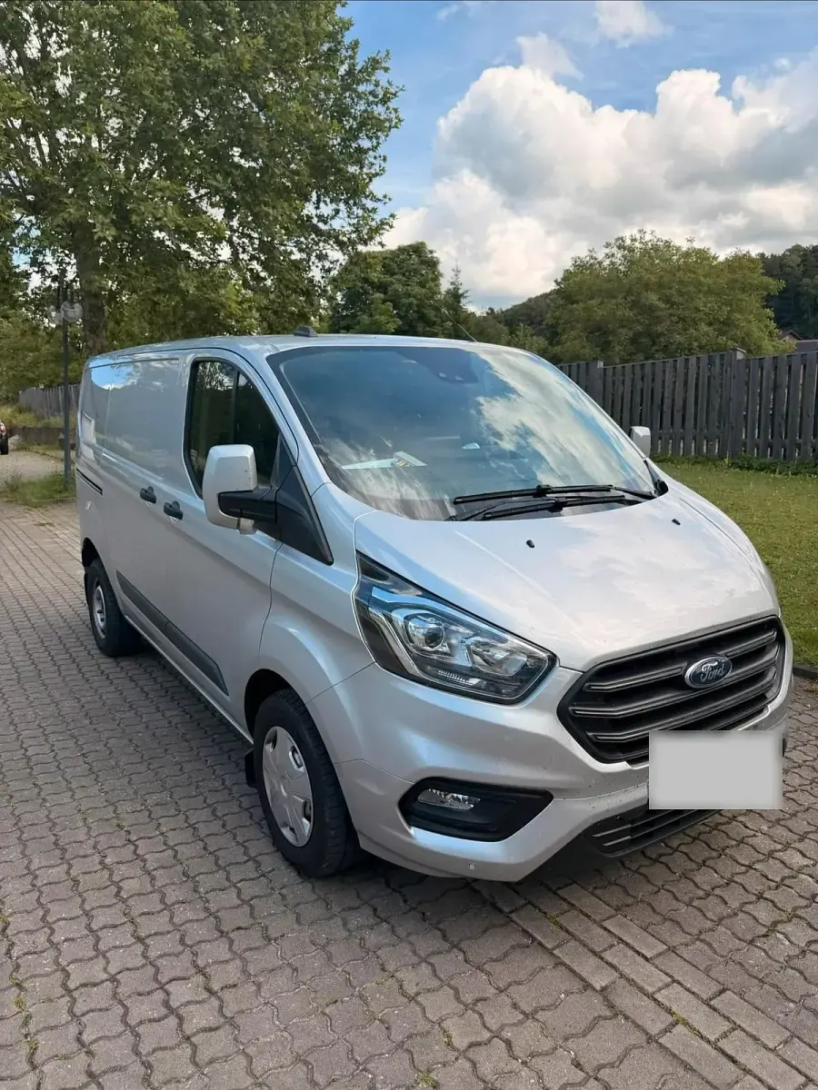 Gebraucht Ford Transit 105 PS (77 kW) 2021 Silber Van / Kleinbus