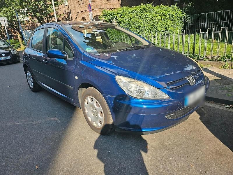 Blau Gebraucht 2002 Peugeot 307 Limousine | 1.900 € (Guter Preis) - Bild 1/4