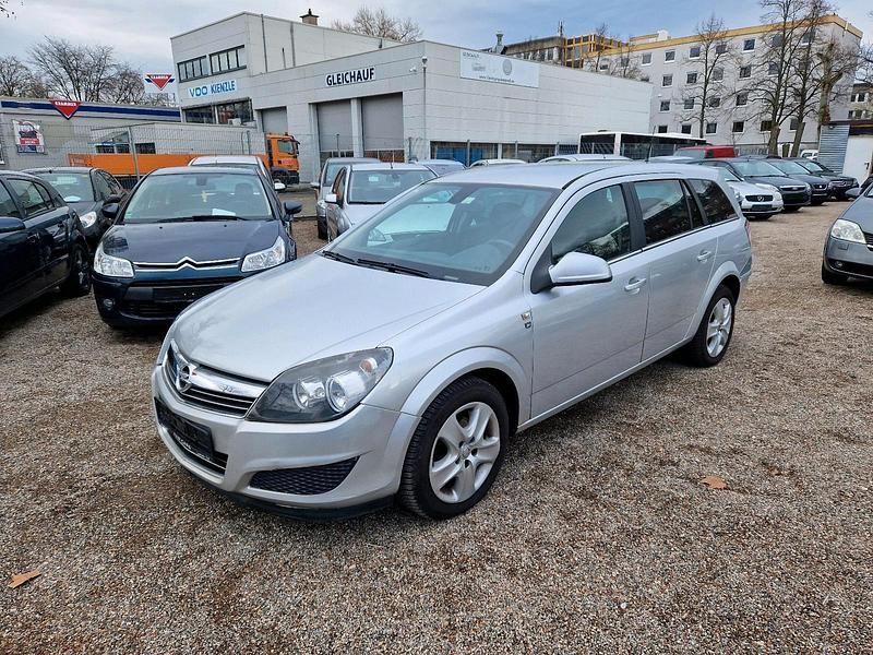 Silber Gebraucht 2010 Opel Astra Edition Kombi | 3.490 € (Fairer Preis) - Bild 1/4