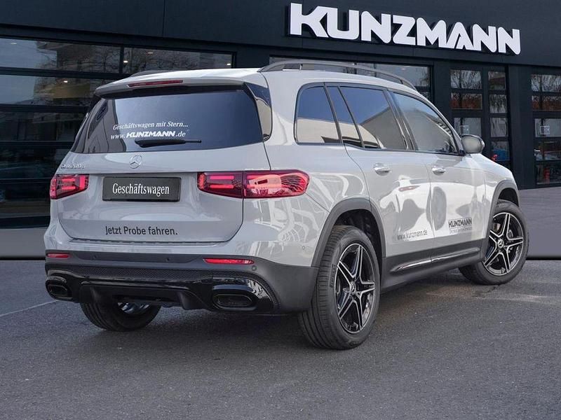 Gebraucht Mercedes GLB200 AMG 150 PS (110 kW) 2026 Manufaktur alpingrau uni SUV