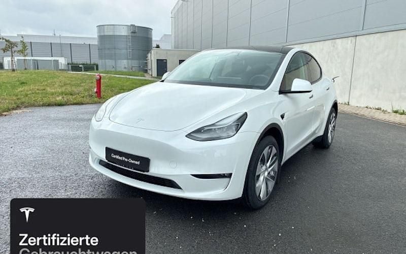 Weiß Gebraucht 2023 Tesla Model Y Long Range AWD SUV | 38.600 € (Guter Preis) - Bild 1/4