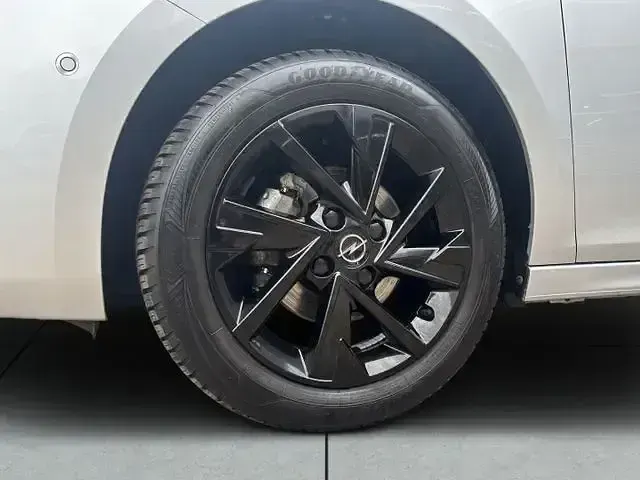 Gebraucht Opel Corsa Basis 75 PS (55 kW) 2024 Grau/typ aussenverkleidung met Kleinwagen