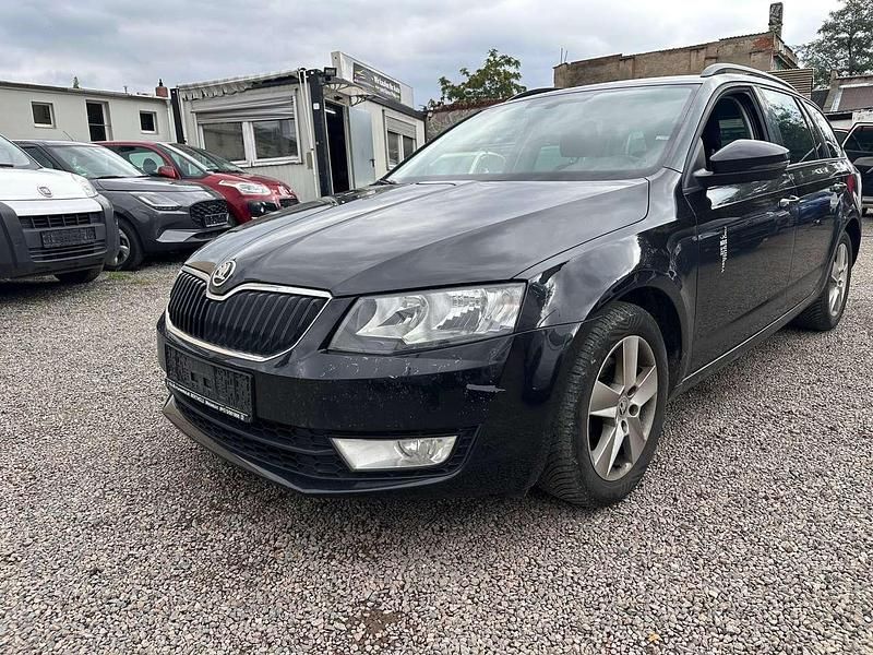 Cerna magic/black magic Gebraucht 2015 Skoda Octavia Ambition Kombi | 5.500 € (Guter Preis) - Bild 1/4