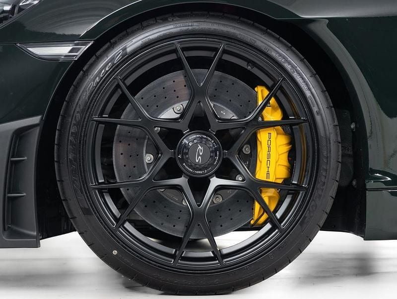 Neu Porsche 718 500 PS (367 kW) 2025 Grün Coupé