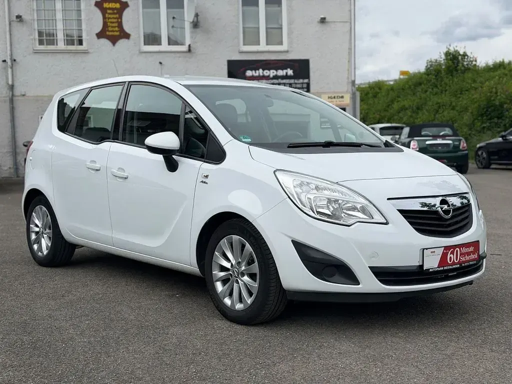 Gebraucht Opel Meriva Active 101 PS (74 kW) 2013 Weiß Van / Kleinbus