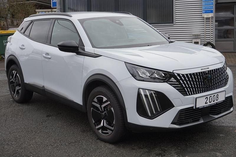 Gebraucht Peugeot 2008 Allure 136 PS (100 kW) 2025 Weiß SUV