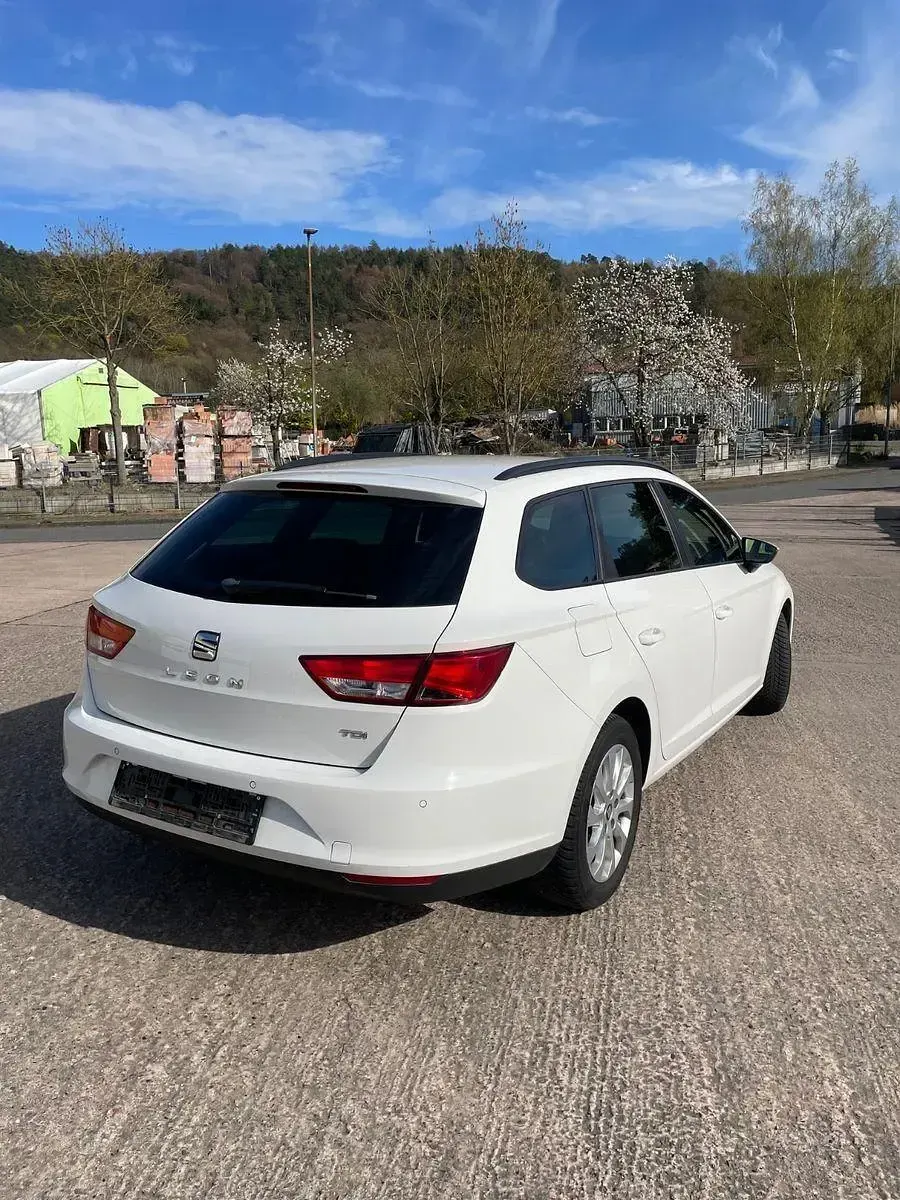 Occasion Seat Leon ST Reference 105 ch (77 kW) 2015 Blanc Break