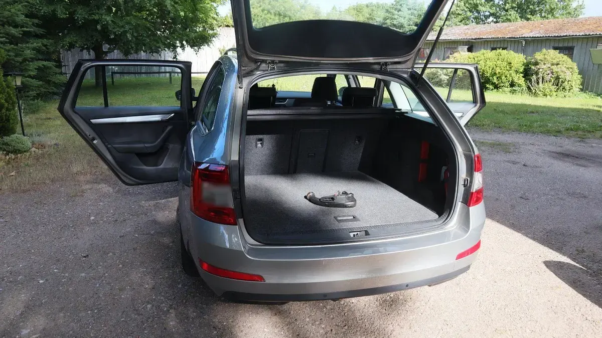 Gebraucht Skoda Octavia 180 PS (132 kW) 2013 Silber Kombi