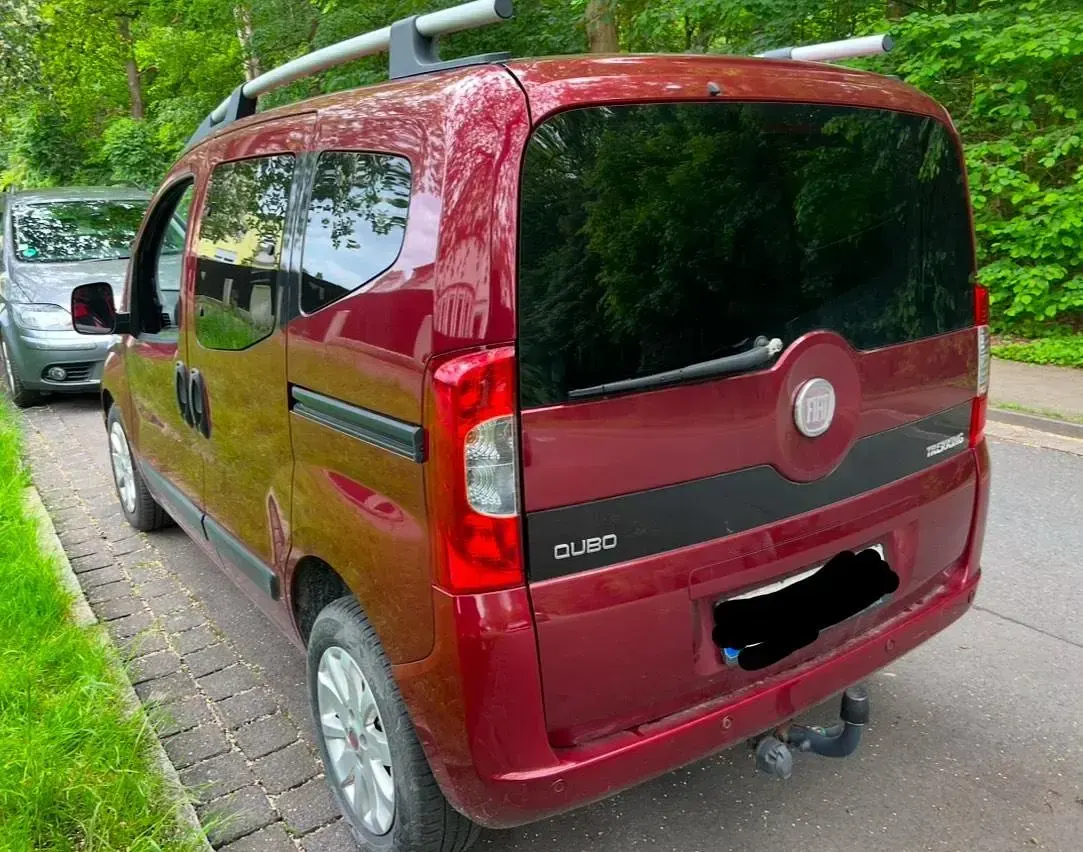 Gebraucht Fiat Qubo Trekking 90 PS (66 kW) 2011 Rot Van / Kleinbus