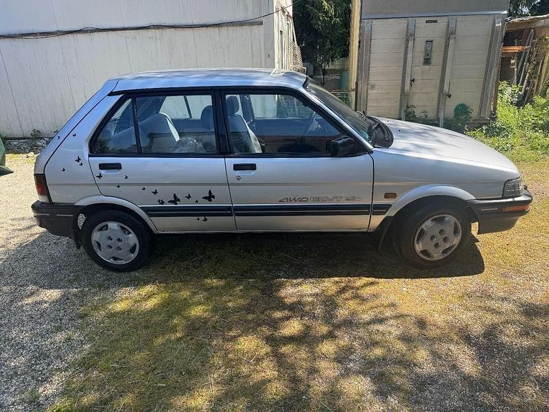 Grau Gebraucht 1993 Subaru Justy Kleinwagen | 3.500 € - Bild 1/4