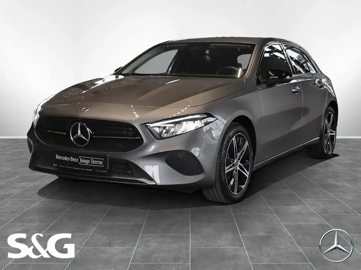 Gebraucht Mercedes A250 Night 163 PS (119 kW) 2025 Limousine