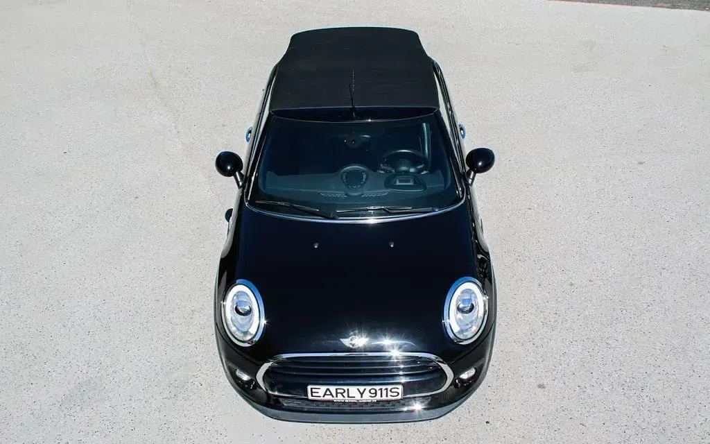 Używany Mini Cooper 136 KM (100 kW) 2017 Czarny Hatchback