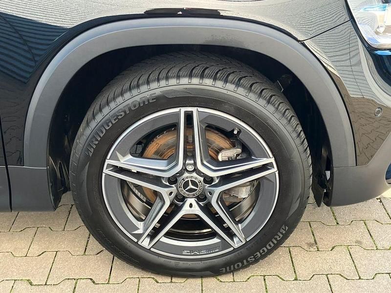 Gebraucht Mercedes GLB180 AMG line 116 PS (85 kW) 2023 Schwarz SUV