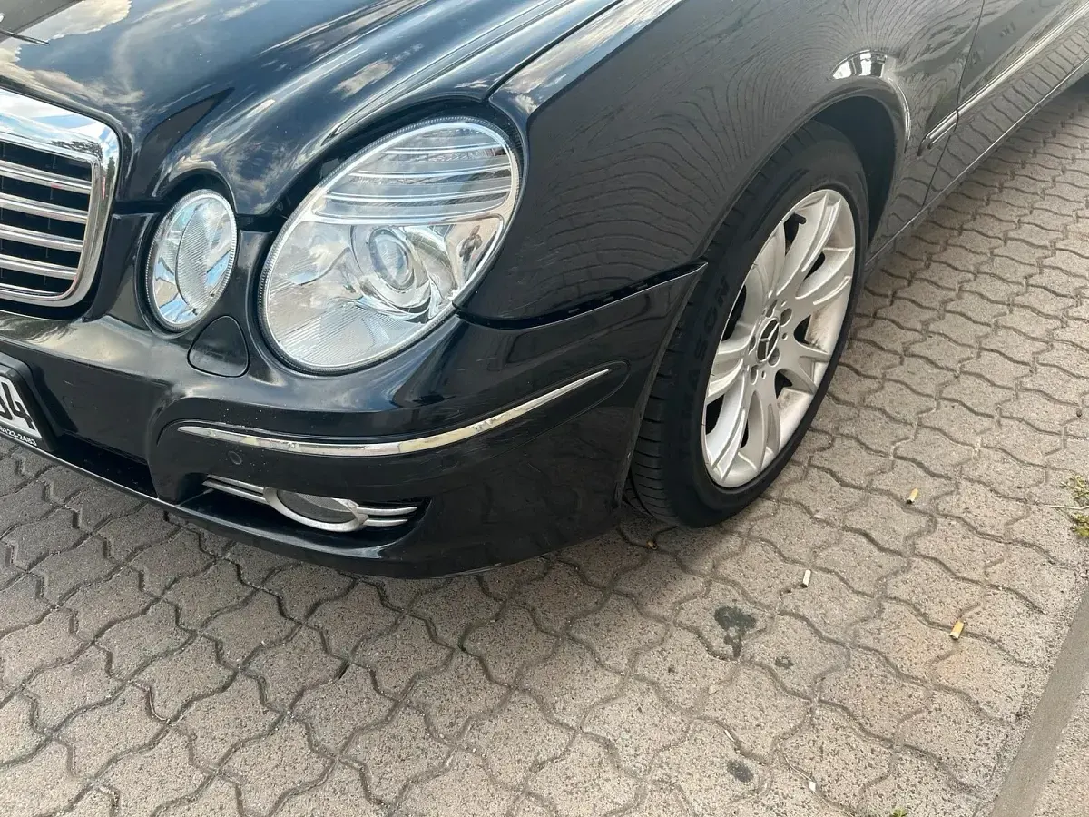 Gebraucht Mercedes E230 248 PS (182 kW) 2008 Schwarz Limousine