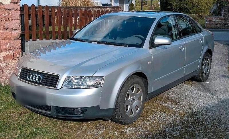 Gebraucht Audi A4 131 PS (96 kW) 2001 Silber Limousine