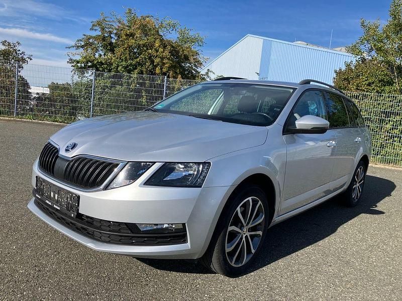 Silber Gebraucht 2017 Skoda Octavia Drive Kombi | 9.999 € (Superpreis) - Bild 1/4