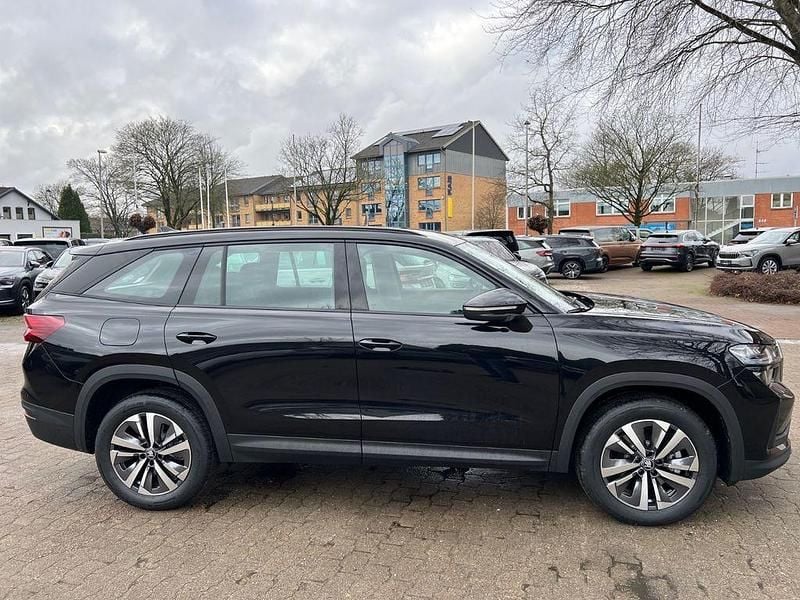 Neu Skoda Kodiaq Selection 150 PS (110 kW) 2025 Schwarz SUV