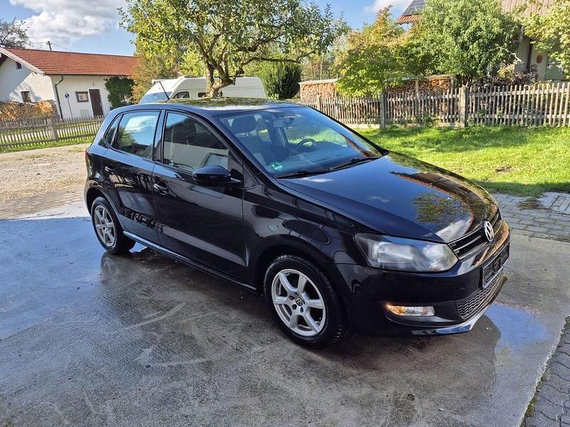 Schwarz Gebraucht 2014 VW Polo Limousine | 7.000 € (Guter Preis) - Bild 1/4