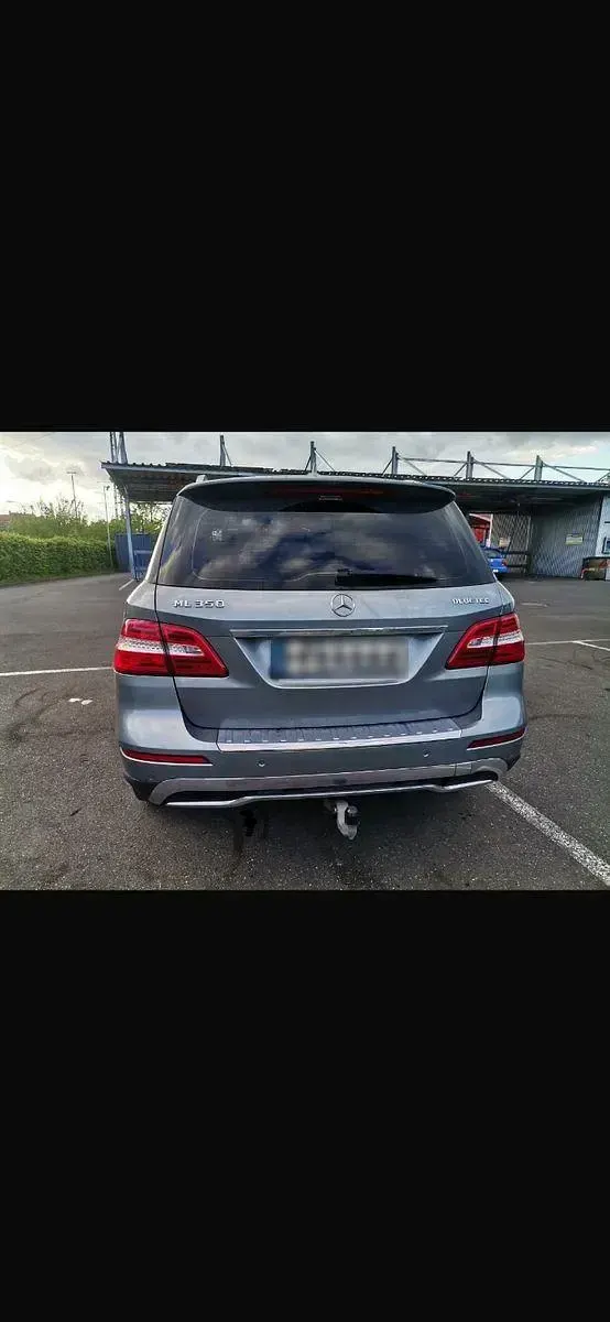 Gebraucht Mercedes ML350 258 PS (189 kW) 2014 Grau SUV