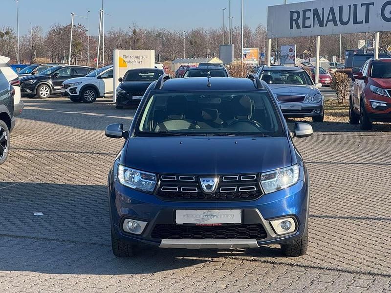 Gebraucht Dacia Logan Stepway 90 PS (66 kW) 2019 Blau cosmos Kombi