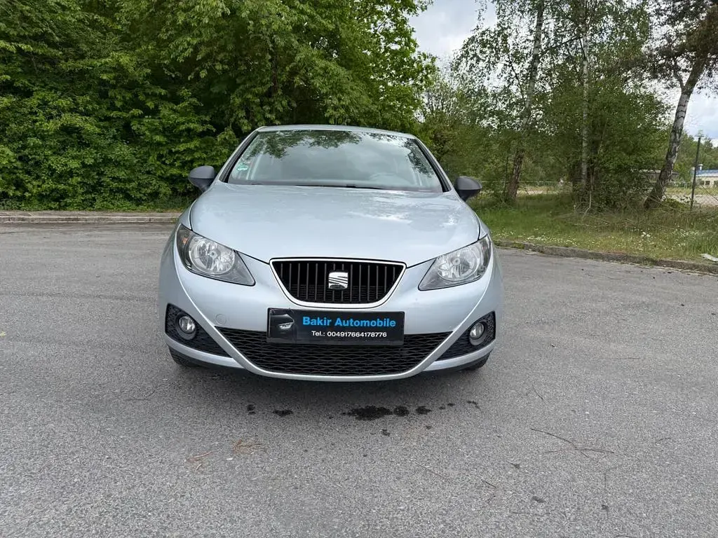 Gebraucht Seat Ibiza Reference 69 PS (50 kW) 2009 Silber Limousine