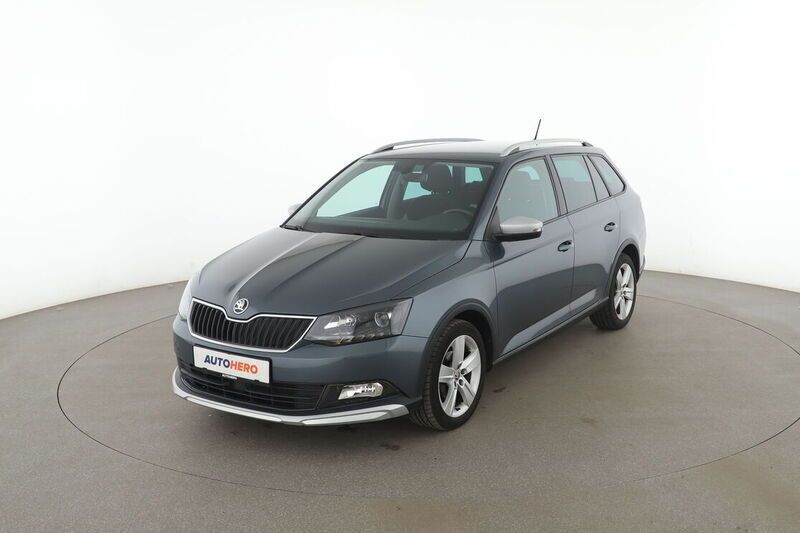 Grau Gebraucht 2017 Skoda Fabia Ambition Kombi | 10.620 € (Fairer Preis) - Bild 1/4