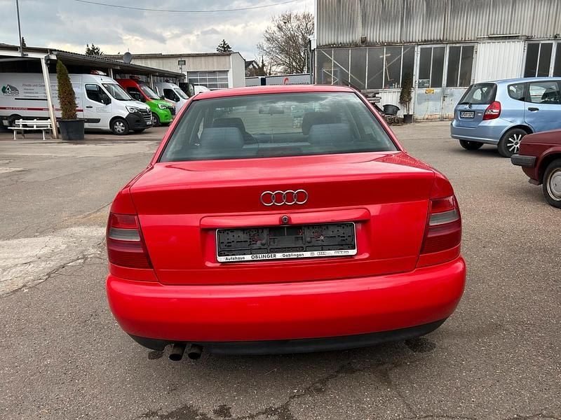 Gebraucht Audi A4 150 PS (110 kW) 1997 Rot Limousine