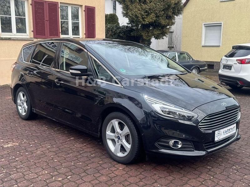 Używany Ford S-MAX Titanium 150 KM (110 kW) 2015 Czarny Minivan