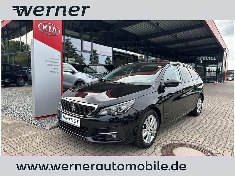 Lackierung schwarz perla nera/me Gebraucht 2018 Peugeot 308 Active Kombi | 10.890 € (Fairer Preis) - Bild 1/4