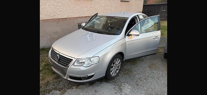 Gebraucht VW Passat 136 PS (100 kW) 2008 Grau Limousine