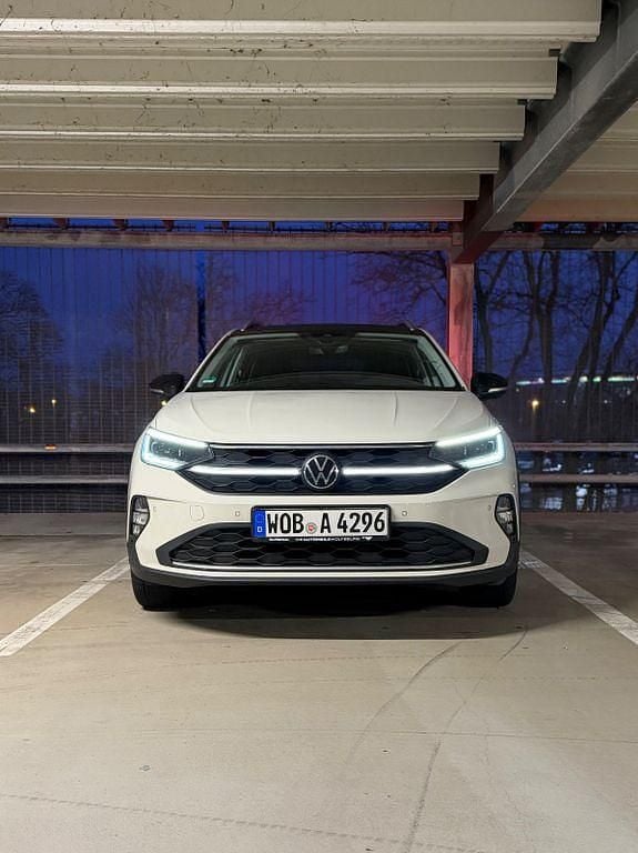 Beige Gebraucht 2022 VW Taigo Style SUV | 22.900 € (Etwas zu teuer) - Bild 1/4