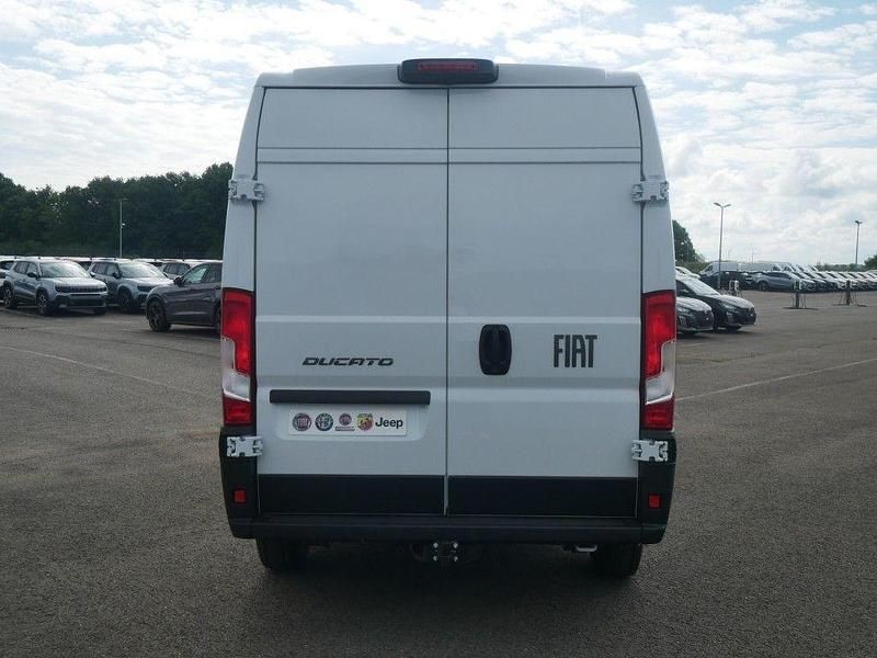 Gebraucht Fiat Ducato 141 PS (103 kW) 2024 Weiß Van