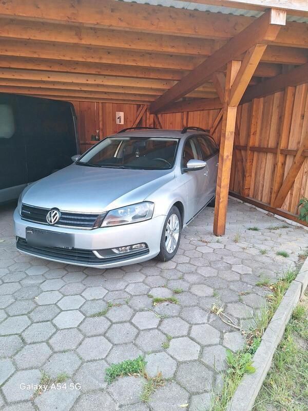 Grau Gebraucht 2011 VW Passat Kombi | 5.000 € (Fairer Preis) - Bild 1/4