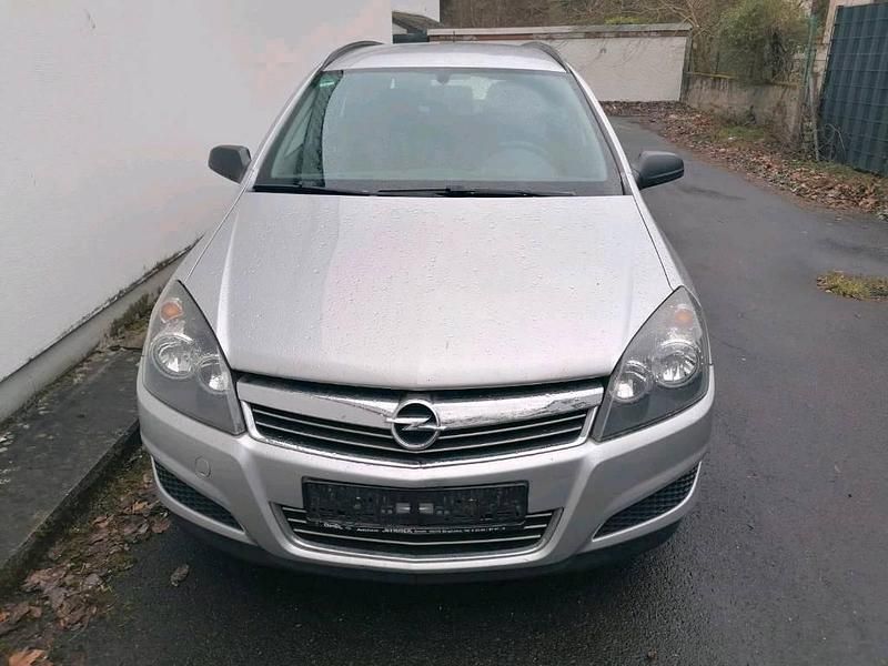 Gebraucht Opel Astra 110 PS (80 kW) 2009 Grau Kombi