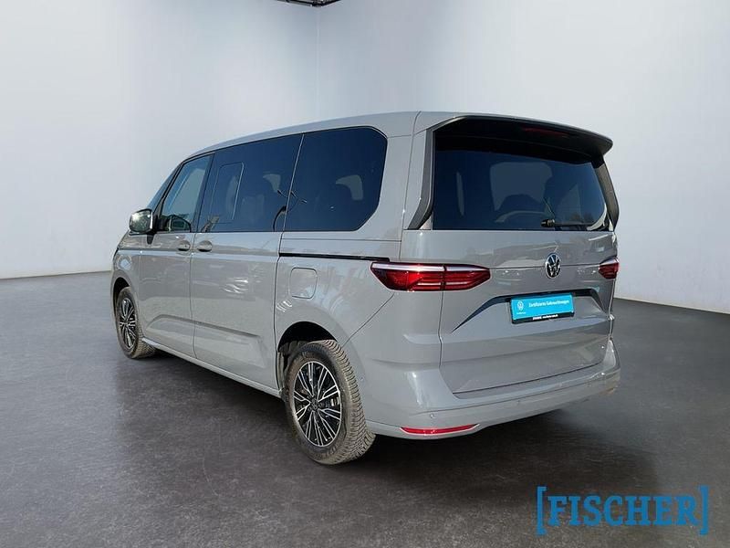 Gebraucht VW Multivan Basis 150 PS (110 kW) 2023 Pure grey Van
