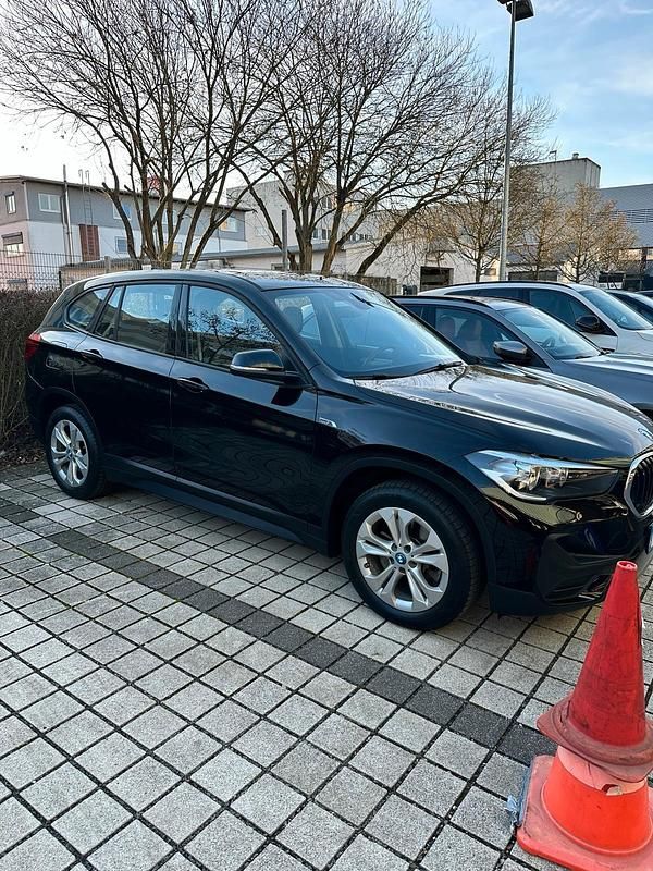 Gebraucht BMW X1 125 PS (91 kW) 2022 Schwarz SUV