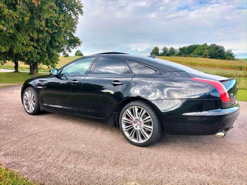 Gebraucht Jaguar XJ Portfolio 340 PS (250 kW) 2014 Schwarz Limousine