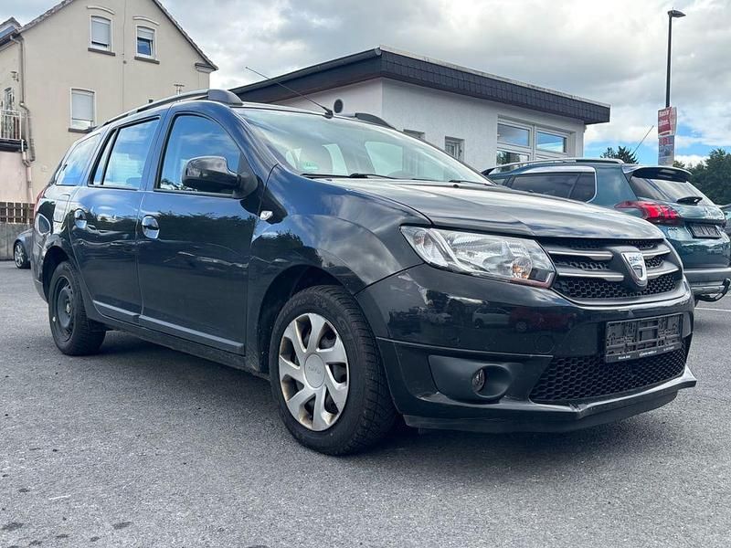Schwarz Gebraucht 2014 Dacia Logan MCV Lauréate Kombi | 2.900 € (Guter Preis) - Bild 1/4