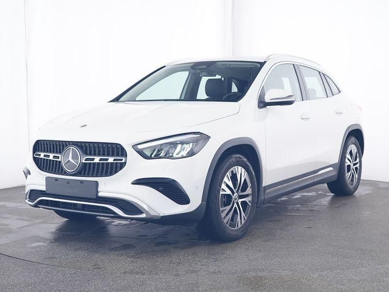 Weiß Gebraucht 2024 Mercedes GLA220 Progressive SUV | 42.430 € (Guter Preis) - Bild 1/4