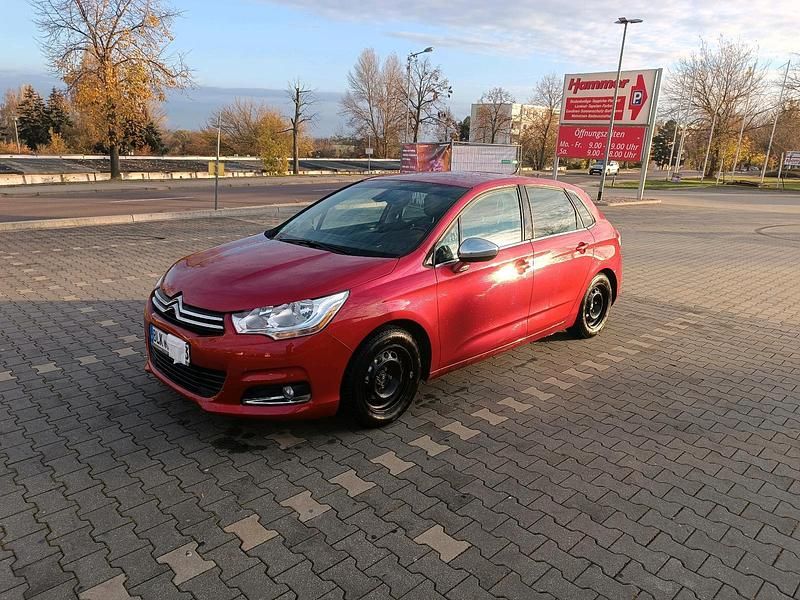 Rot Gebraucht 2012 Citroën C4 Kleinwagen | 4.300 € (Fairer Preis) - Bild 1/4