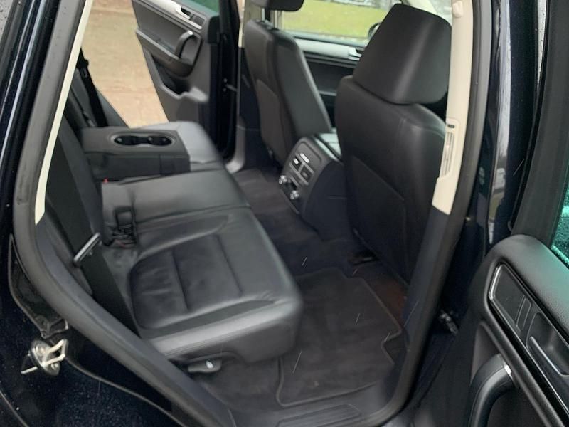 Gebraucht VW Touareg 263 PS (193 kW) 2018 Blau SUV