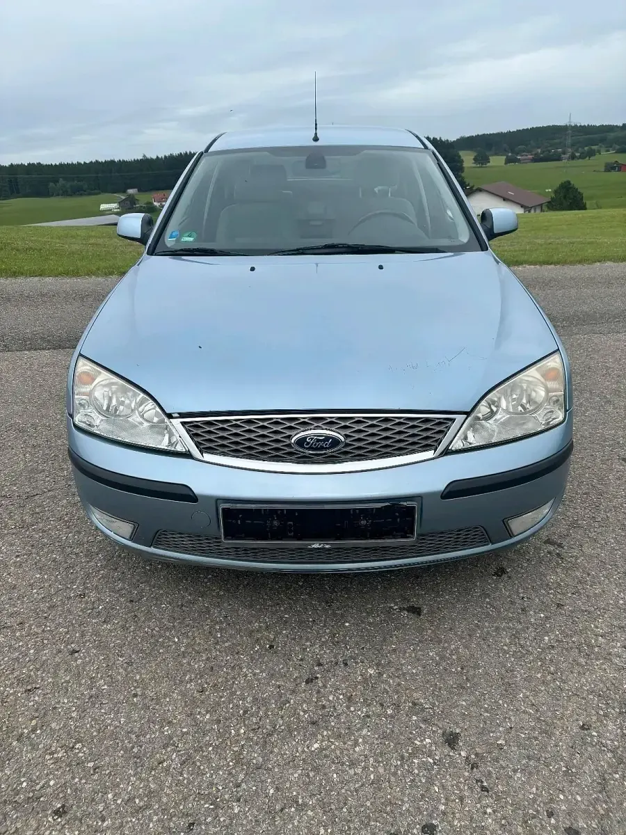 Gebraucht Ford Mondeo 145 PS (106 kW) 2005 Blau Limousine