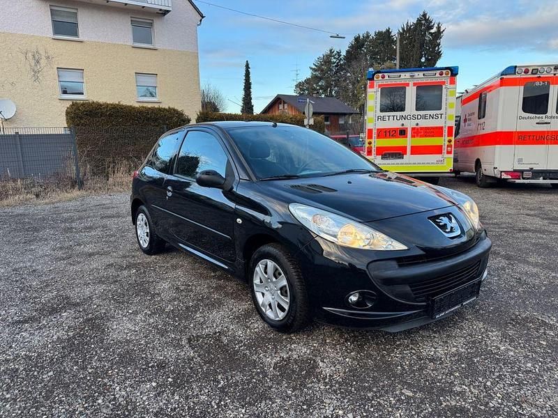 Gebraucht Peugeot 206 73 PS (53 kW) 2012 Schwarz Limousine