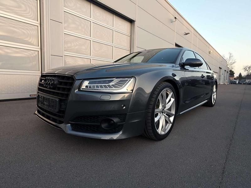 Gebraucht Audi S8 plus Sport 605 PS (444 kW) 2017 Daytonagrau perleffekt Limousine