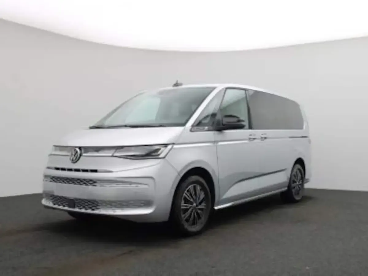 Begagnad VW Multivan Style 150 HK (110 kW) 2024 Minibuss