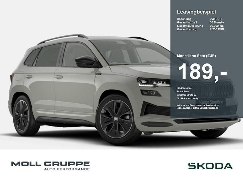 Stahlgrau Neu 2025 Skoda Karoq SportLine SUV | 38.480 € (Fairer Preis) - Bild 1/2