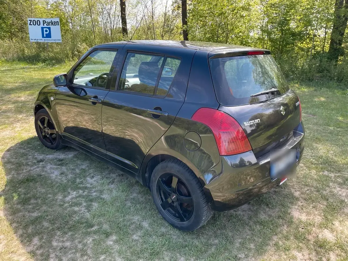 Gebraucht Suzuki Swift 92 PS (67 kW) 2007 Schwarz Kleinwagen