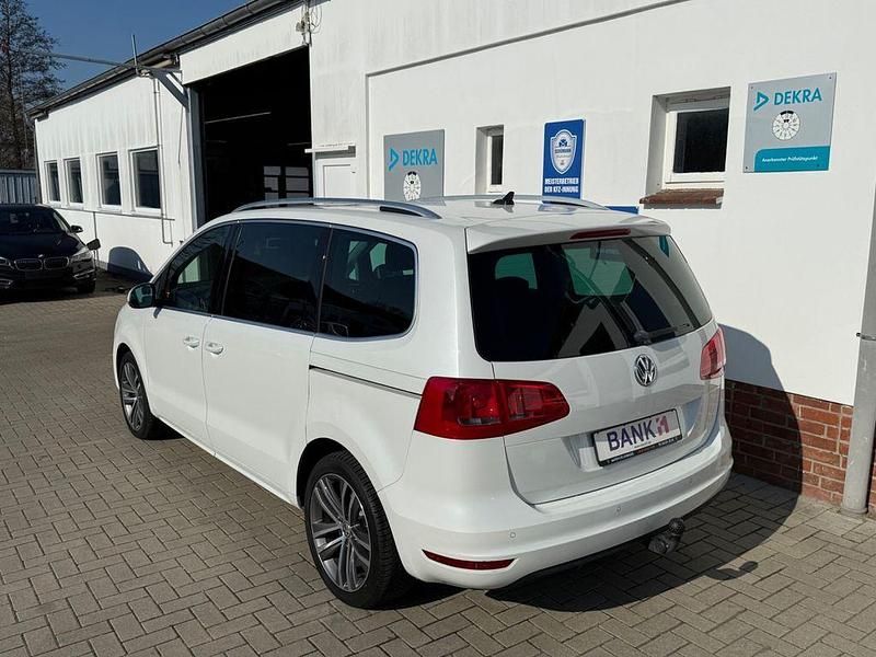 Gebraucht VW Sharan Highline 177 PS (130 kW) 2013 Weiß Van / Kleinbus