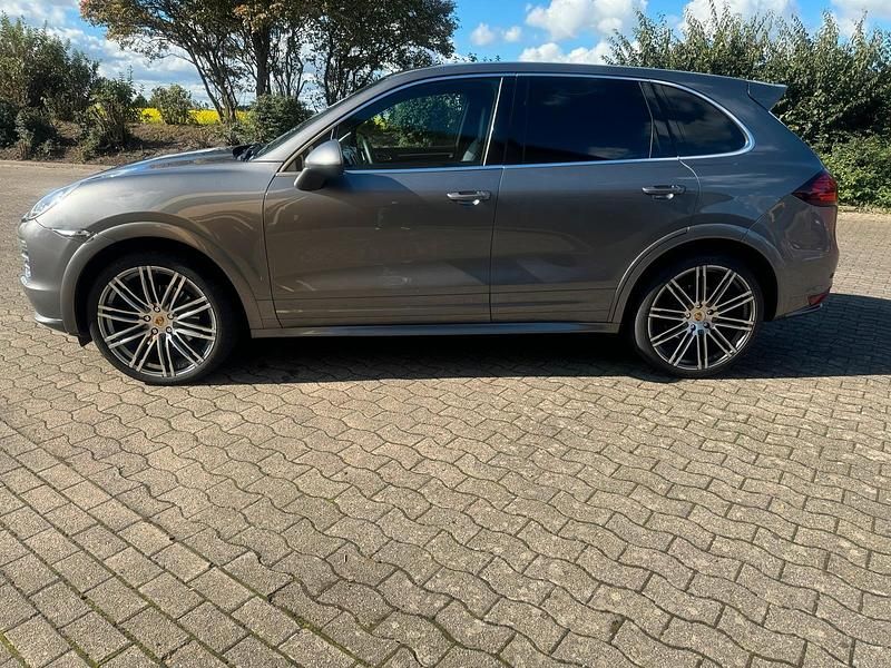 Andere farben Gebraucht 2013 Porsche Cayenne Sport SUV | 22.999 € (Guter Preis) - Bild 1/4